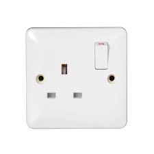 Linear-Single-Switch-Socket