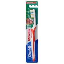 Oral B 3 Effect Maxi Clean Toothbrush