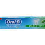 Oral B Strong Teeth Herbal Mint Gel Toothpaste 130G